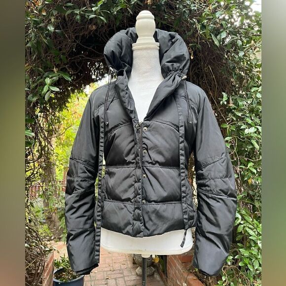 TAHARI SHORT PUFFER JACKET WARM DOWN FILLING HIDDEN HOOD BLACK SMALL - Picture 6 of 16
